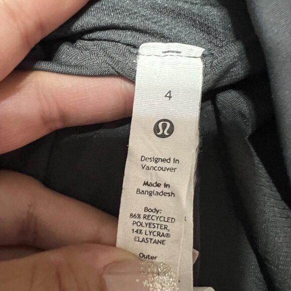 LULULEMON Blue Floral Fast and Free Reflective High-Rise Classic-Fit Short 3" Si - Picture 6 of 8